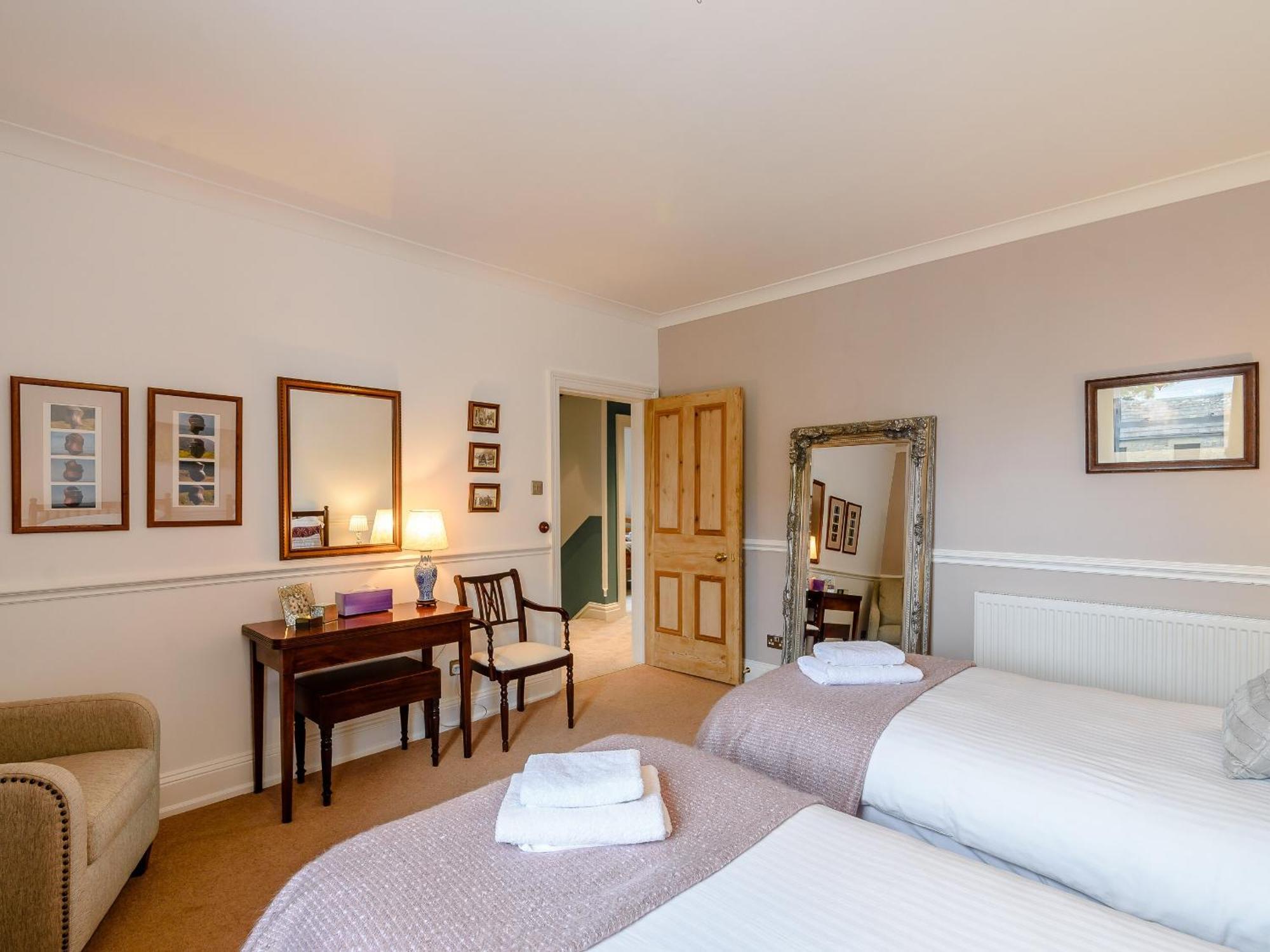 Temple House Villa West Burton ภายนอก รูปภาพ